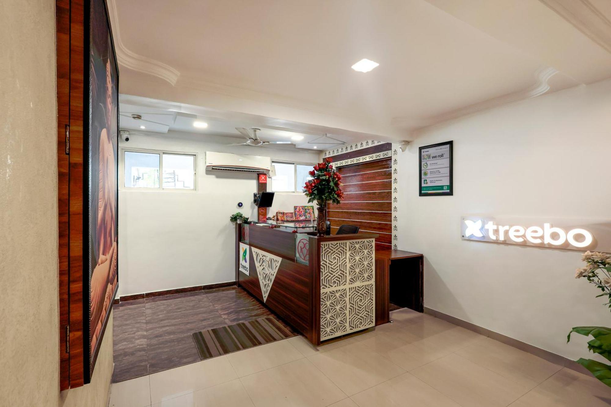 Hotel Treebo Rvg Vadódara Exteriér fotografie