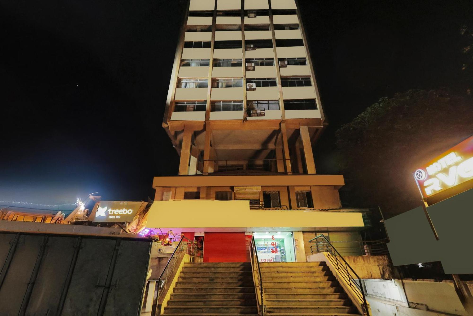 Hotel Treebo Rvg Vadódara Exteriér fotografie